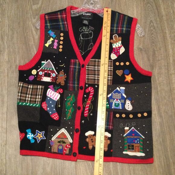Festive Patchwork Holiday Sweater Vest Petite M - Picture 7 of 7
